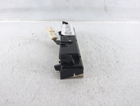 2006-2007 Mazda 3 Radio AM FM Cd Player Receiver Replacement P/N:BR9K 66 ARX Fits Fits 2006 2007 OEM Used Auto Parts - Oemus