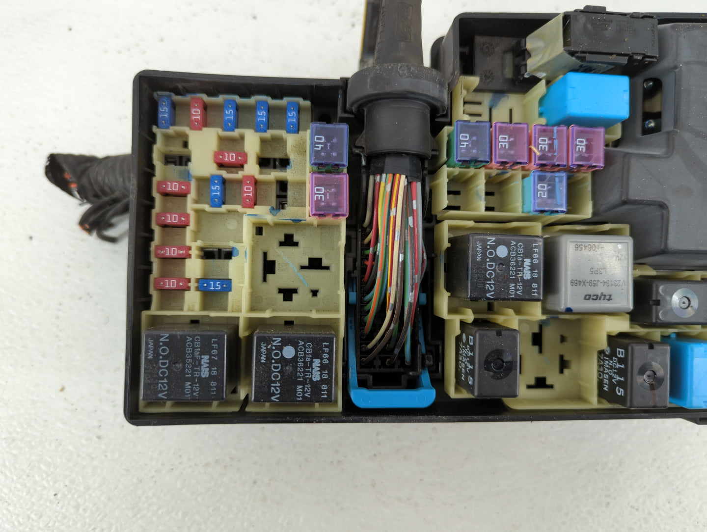 2004-2009 Mazda 3 Fusebox Fuse Box Panel Relay Module P/N:518818109 3M5T-14A142-AB Fits Fits 2004 2005 2006 2007 2008 2009 O