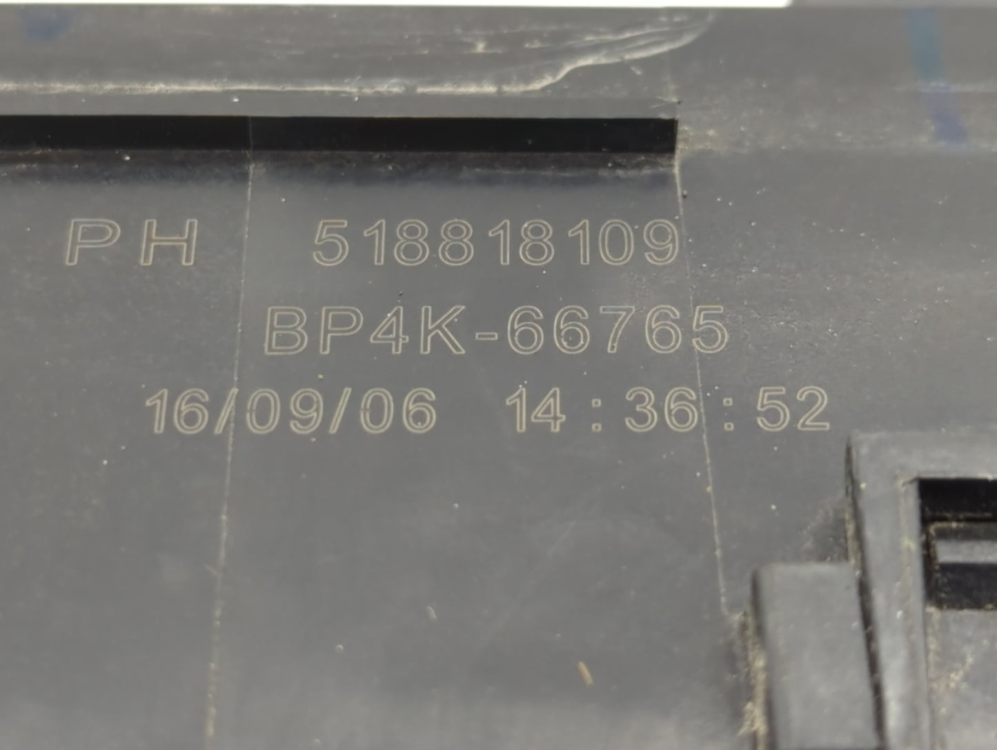 2004-2009 Mazda 3 Fusebox Fuse Box Panel Relay Module P/N:518818109 BP4K-66765 Fits Fits 2004 2005 2006 2007 2008 2009 OEM U