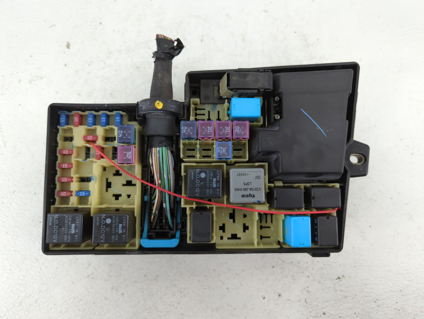 2004-2009 Mazda 3 Fusebox Fuse Box Panel Relay Module P/N:518818109 Fits Fits 2004 2005 2006 2007 2008 2009 OEM Used Auto Pa