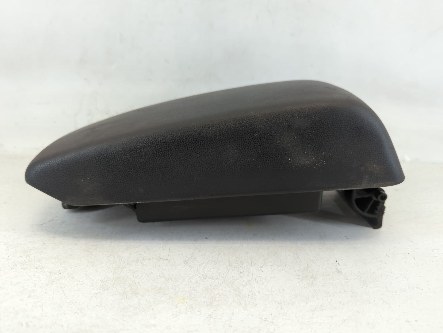2007 Mazda 3 Center Console Armrest Cover Lid Black 677980 - Oemusedautoparts1.com