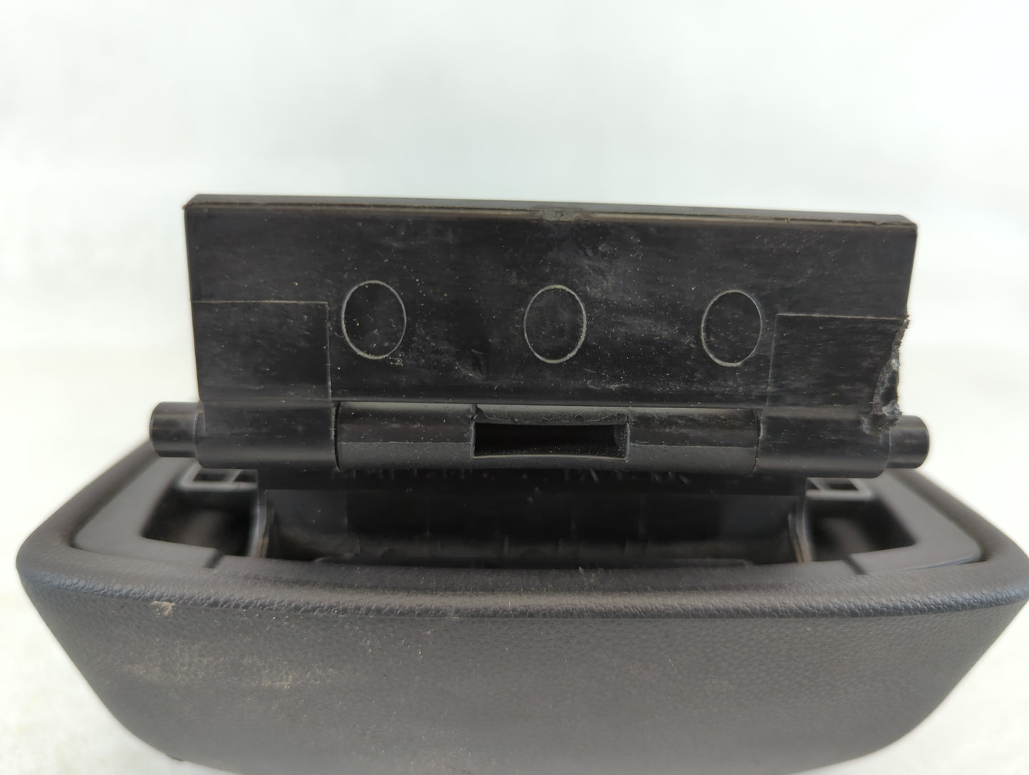 2007 Mazda 3 Center Console Armrest Cover Lid Black 677980 - Oemusedautoparts1.com
