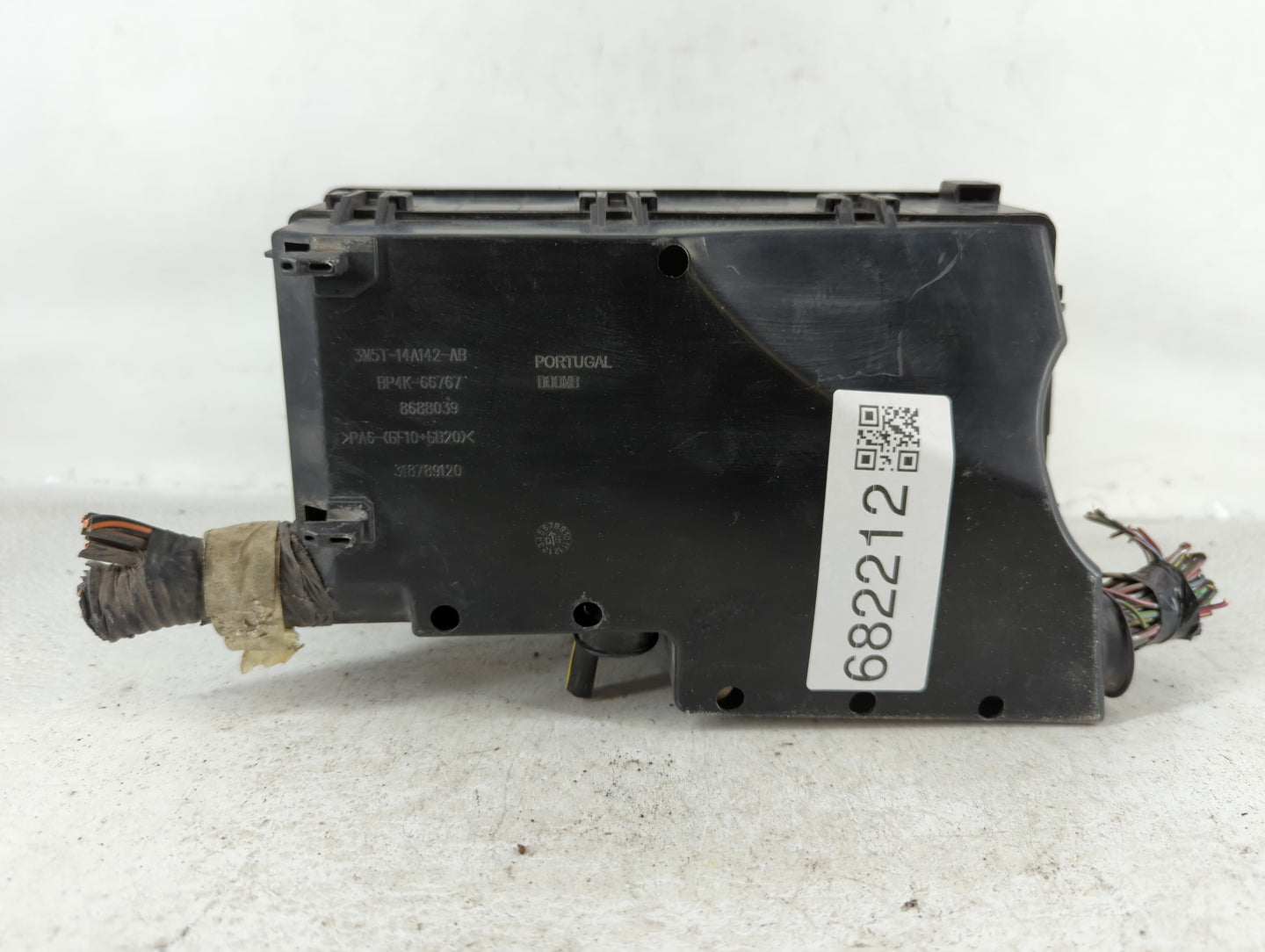 2004-2009 Mazda 3 Fusebox Fuse Box Panel Relay Module P/N:518818109 Fits Fits 2004 2005 2006 2007 2008 2009 OEM Used Auto Pa