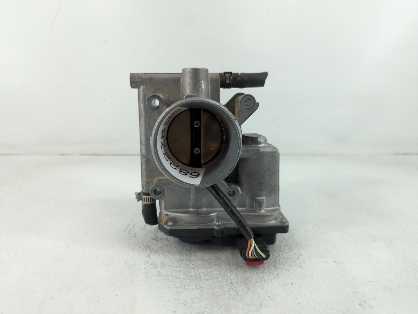 2006-2013 Mazda 3 Throttle Body P/N:125000547 Fits Fits 2006 2007 2008 2009 2010 2011 2012 2013 OEM Used Auto Parts - Oemuse