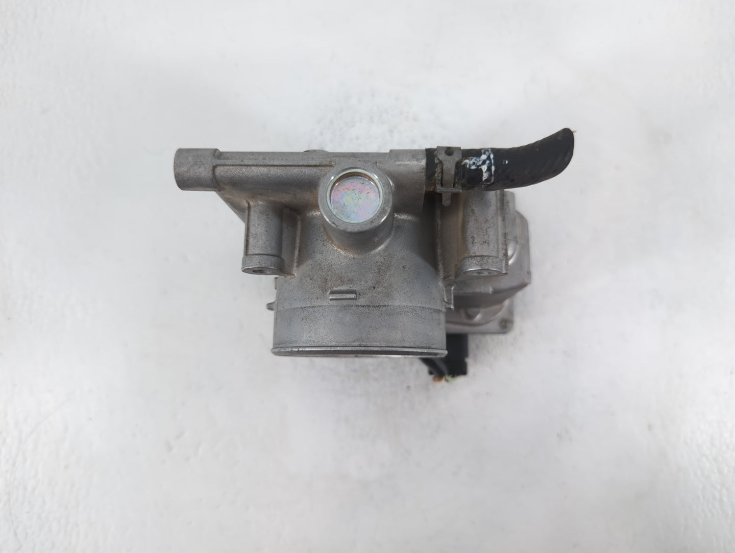 2006-2013 Mazda 3 Throttle Body P/N:125000547 Fits Fits 2006 2007 2008 2009 2010 2011 2012 2013 OEM Used Auto Parts - Oemuse