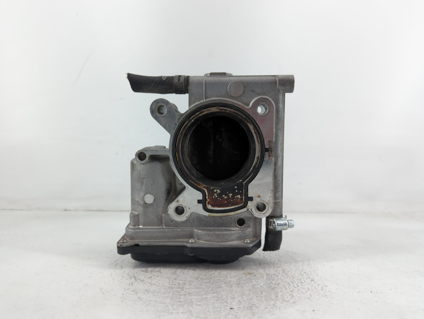2006-2013 Mazda 3 Throttle Body P/N:125000547 Fits Fits 2006 2007 2008 2009 2010 2011 2012 2013 OEM Used Auto Parts - Oemuse