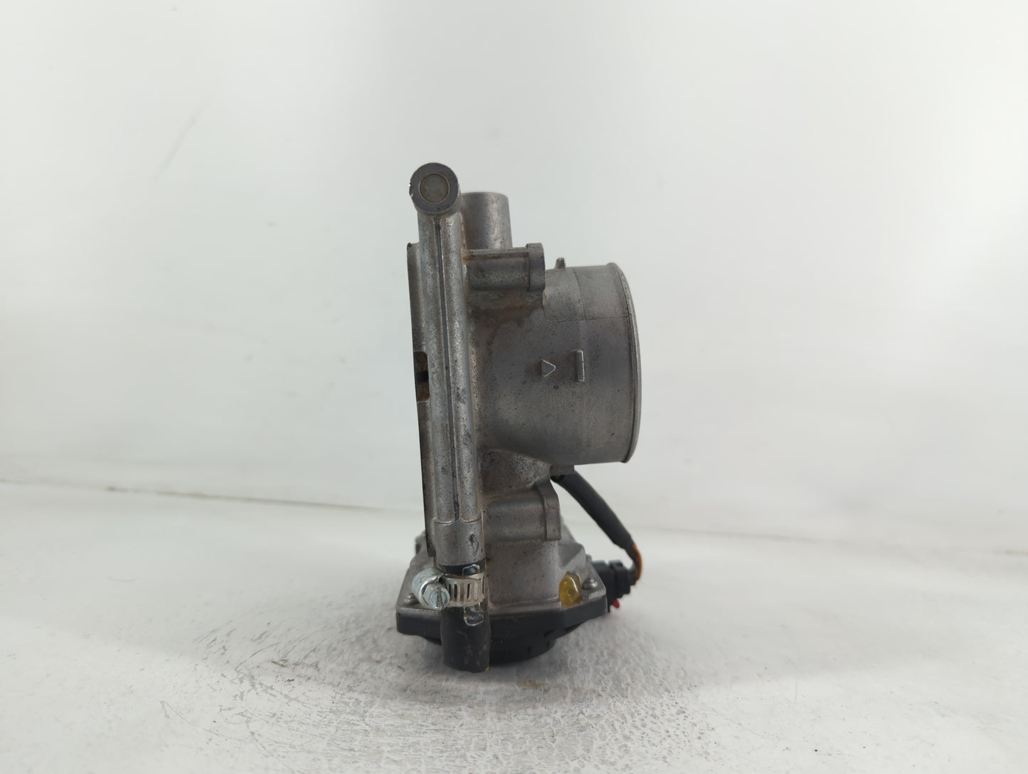 2006-2013 Mazda 3 Throttle Body P/N:125000547 Fits Fits 2006 2007 2008 2009 2010 2011 2012 2013 OEM Used Auto Parts - Oemuse