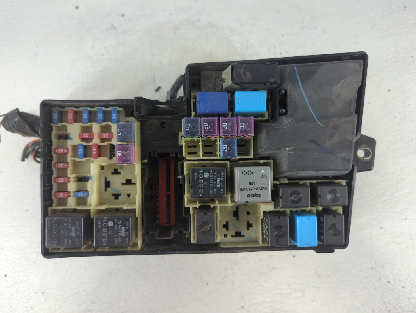 2004-2009 Mazda 3 Fusebox Fuse Box Panel Relay Module P/N:518818109 Fits Fits 2004 2005 2006 2007 2008 2009 OEM Used Auto Pa