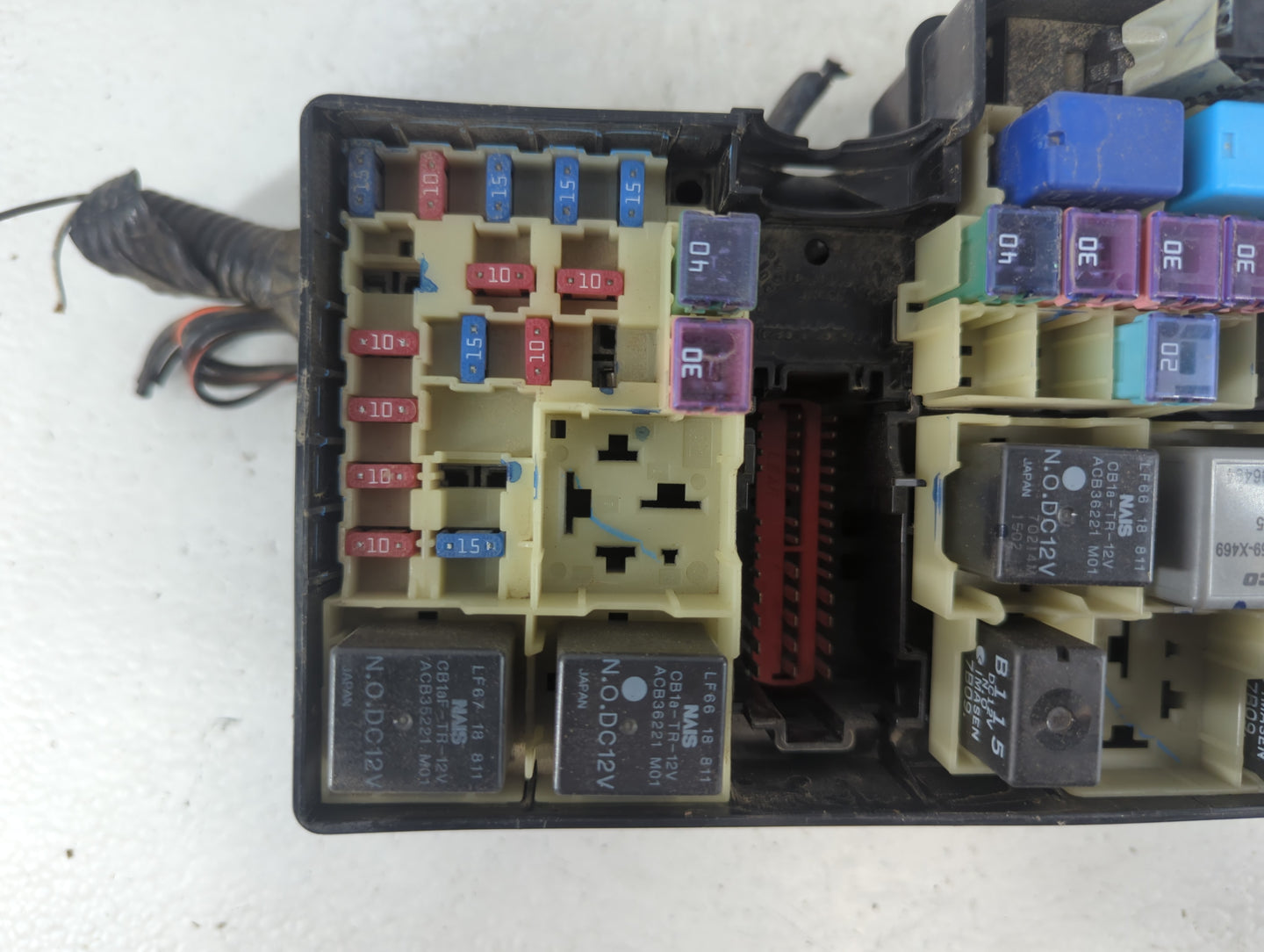 2004-2009 Mazda 3 Fusebox Fuse Box Panel Relay Module P/N:518818109 Fits Fits 2004 2005 2006 2007 2008 2009 OEM Used Auto Pa