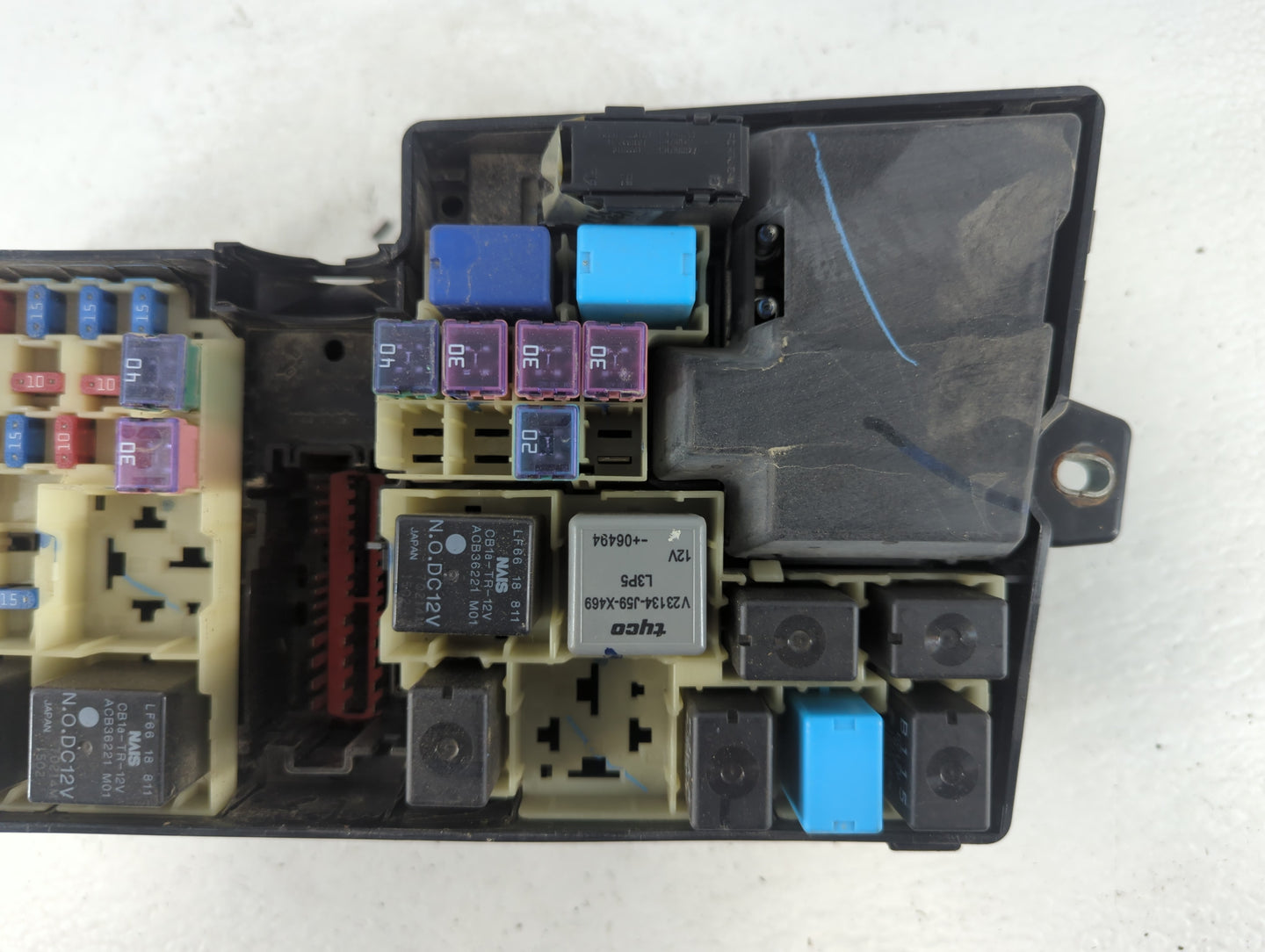 2004-2009 Mazda 3 Fusebox Fuse Box Panel Relay Module P/N:518818109 Fits Fits 2004 2005 2006 2007 2008 2009 OEM Used Auto Pa