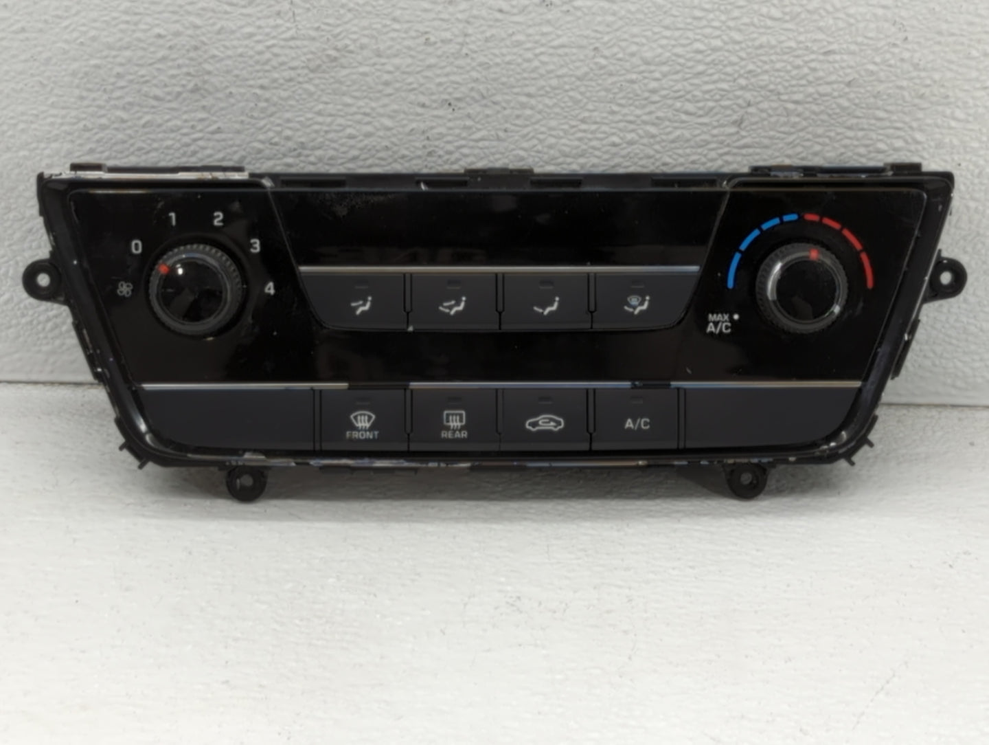 2007-2008 Mazda 3 Climate Control Module Temperature AC/Heater Replacement P/N:97250-C2031 Fits Fits 2007 2008 OEM Used Auto