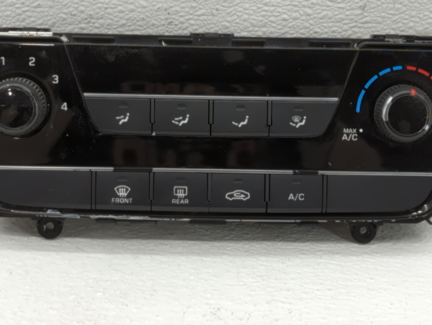 2007-2008 Mazda 3 Climate Control Module Temperature AC/Heater Replacement P/N:97250-C2031 Fits Fits 2007 2008 OEM Used Auto
