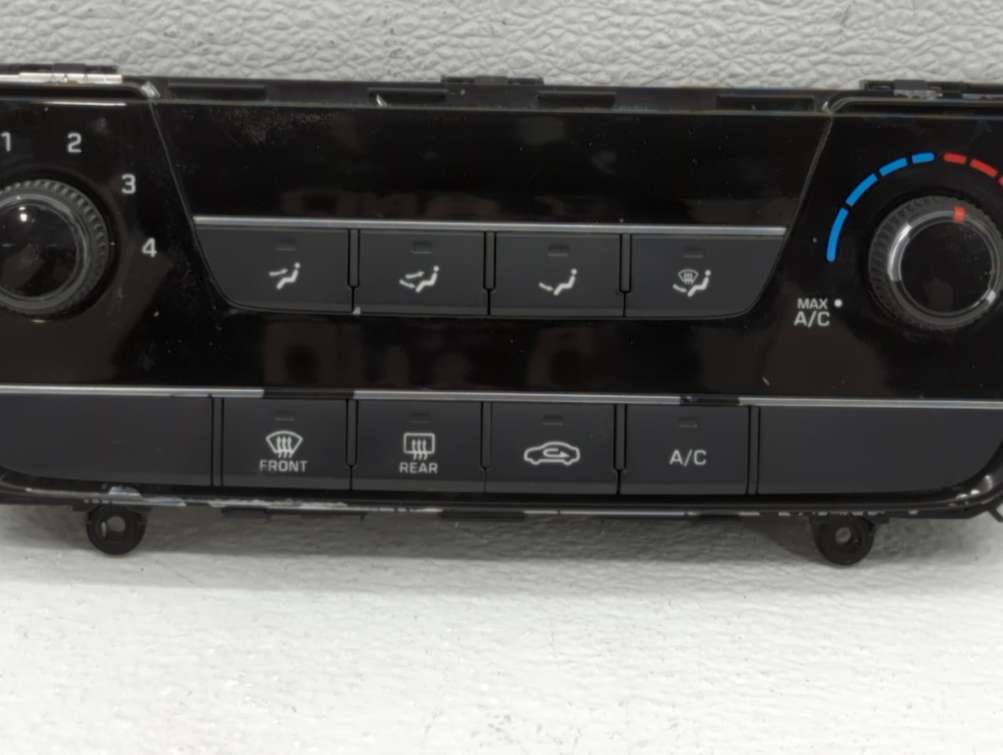 2007-2008 Mazda 3 Climate Control Module Temperature AC/Heater Replacement P/N:97250-C2031 Fits Fits 2007 2008 OEM Used Auto