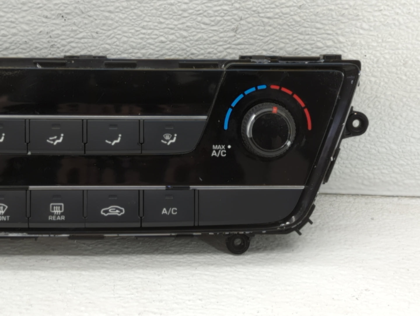 2007-2008 Mazda 3 Climate Control Module Temperature AC/Heater Replacement P/N:97250-C2031 Fits Fits 2007 2008 OEM Used Auto