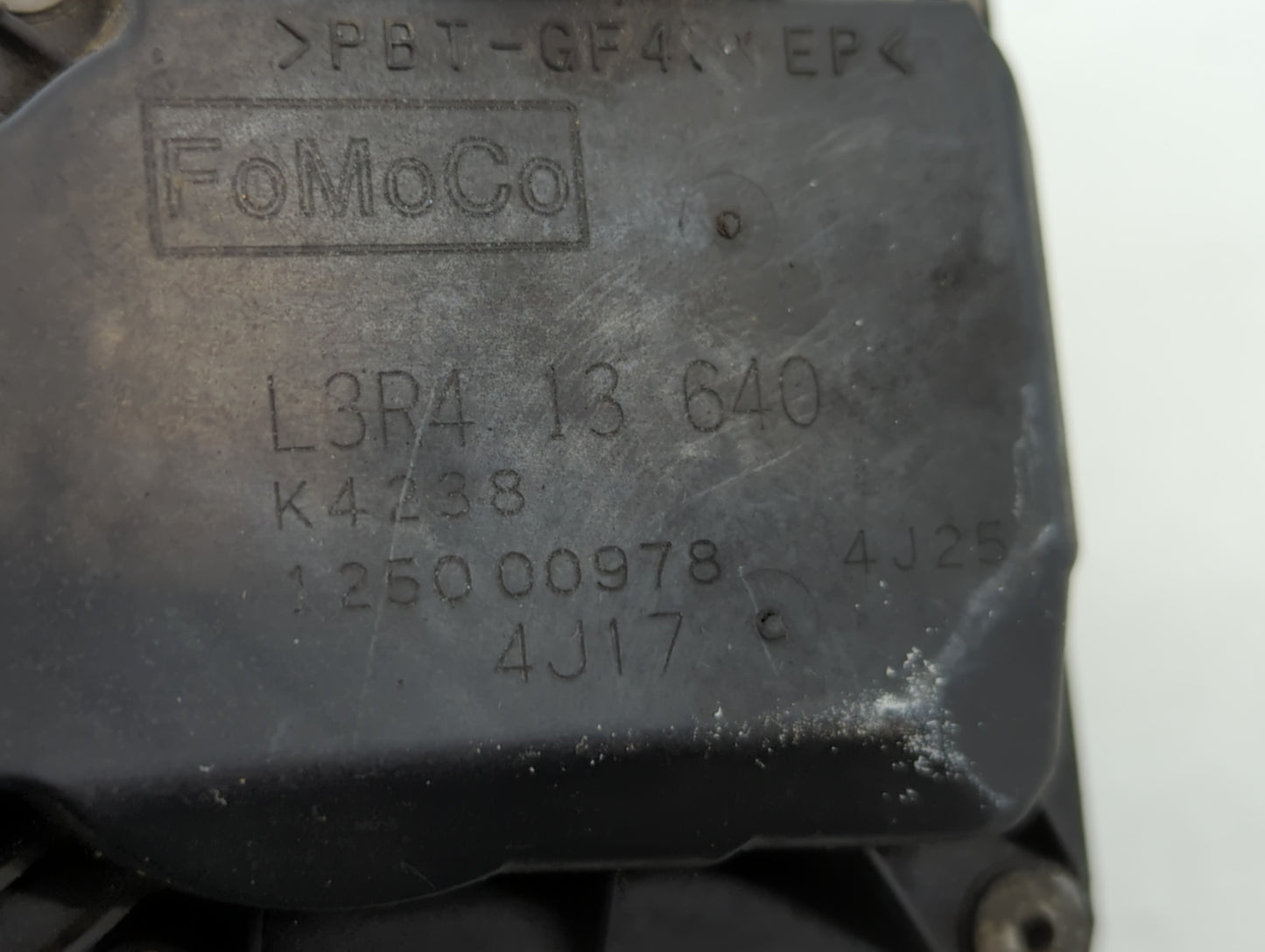 2006-2013 Mazda 3 Throttle Body P/N:125000978 L3R4 13 640 Fits Fits 2006 2007 2008 2009 2010 2011 2012 2013 OEM Used Auto Pa
