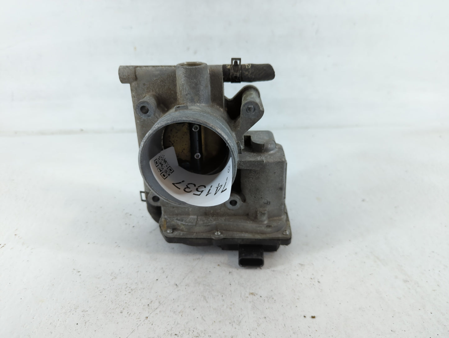 2006-2013 Mazda 3 Throttle Body P/N:125001511 L3R4 13 640 Fits Fits 2006 2007 2008 2009 2010 2011 2012 2013 OEM Used Auto Pa