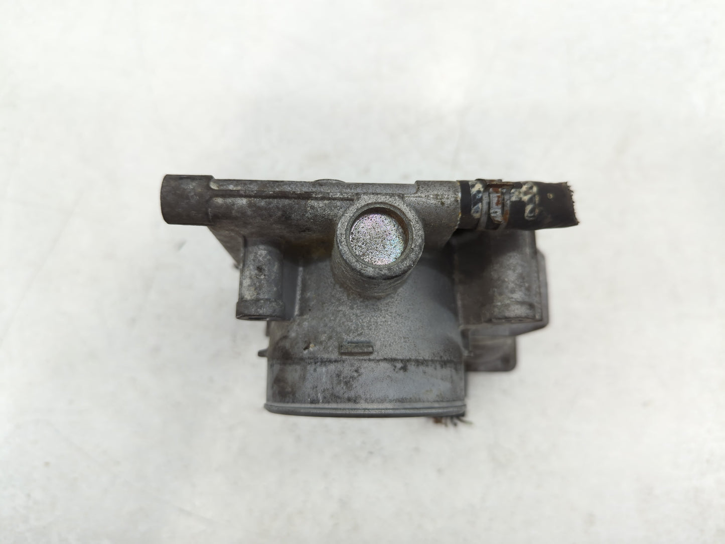 2006-2013 Mazda 3 Throttle Body P/N:125002222 Fits Fits 2006 2007 2008 2009 2010 2011 2012 2013 OEM Used Auto Parts - Oemuse