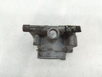 2006-2013 Mazda 3 Throttle Body P/N:125002222 Fits Fits 2006 2007 2008 2009 2010 2011 2012 2013 OEM Used Auto Parts - Oemuse