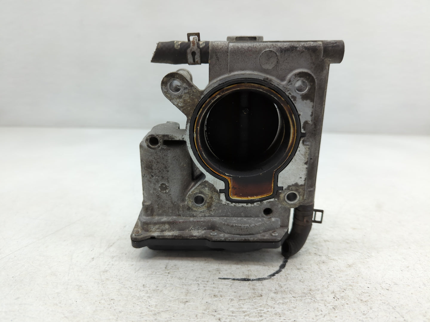 2006-2013 Mazda 3 Throttle Body P/N:125002222 Fits Fits 2006 2007 2008 2009 2010 2011 2012 2013 OEM Used Auto Parts - Oemuse