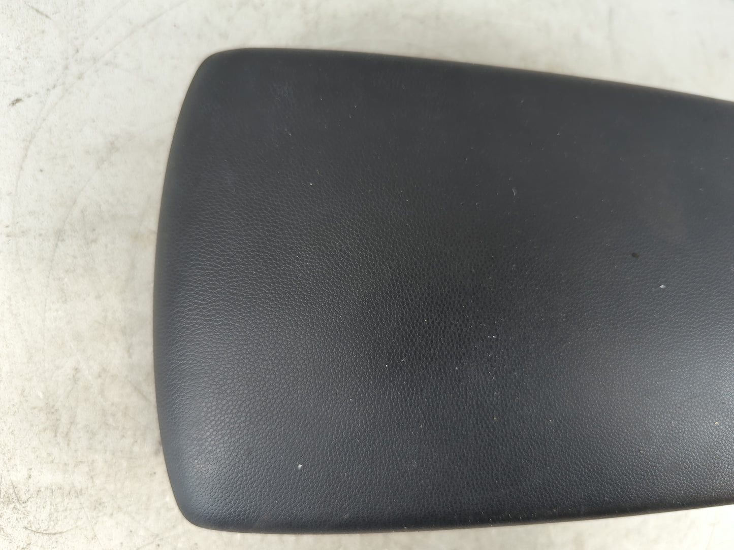 2007 Mazda 3 Center Console Armrest Cover Lid Fits OEM Used Auto Parts - Oemusedautoparts1.com