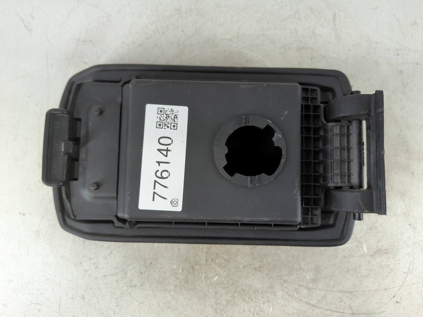 2007 Mazda 3 Center Console Armrest Cover Lid Fits OEM Used Auto Parts - Oemusedautoparts1.com