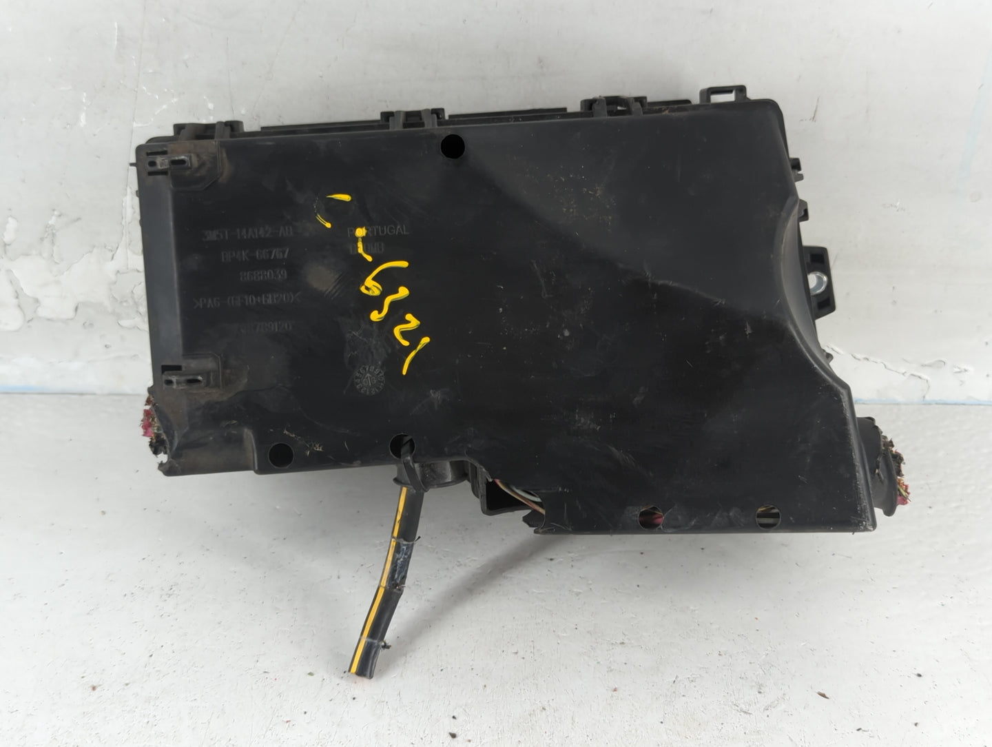 2004-2009 Mazda 3 Fusebox Fuse Box Panel Relay Module P/N:BP4K-66765 518818109 Fits Fits 2004 2005 2006 2007 2008 2009 OEM U
