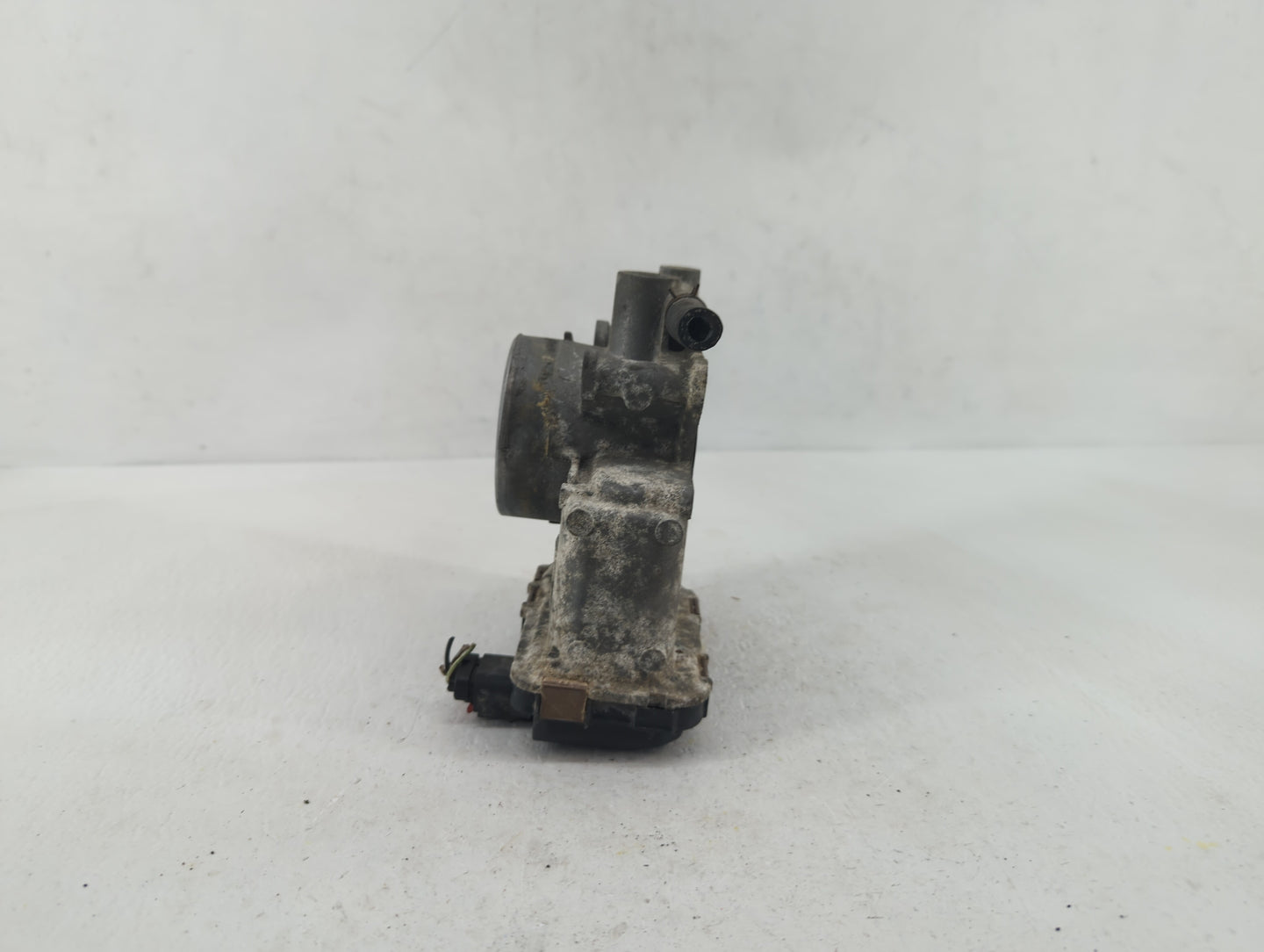 2006-2007 Mazda 5 Throttle Body P/N:3M4G-AJ 3M4G-AG, 3M46-AD, 3M4G-AE Fits Fits 2003 2004 2005 2006 2007 OEM Used Auto Parts