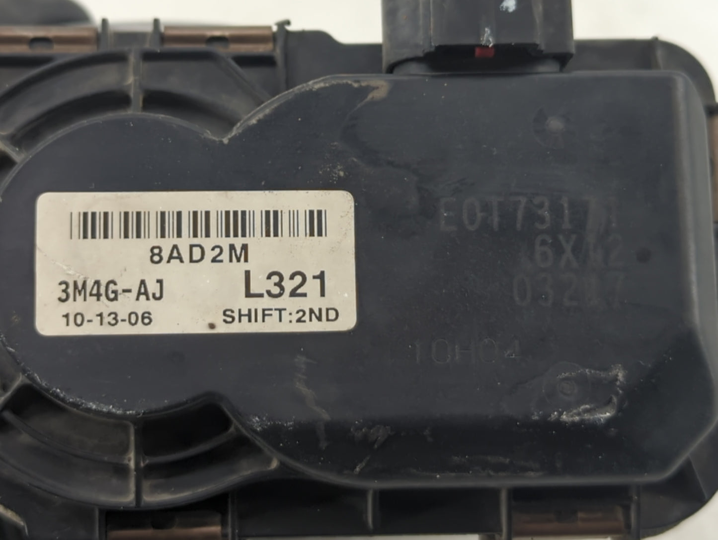 2006-2007 Mazda 5 Throttle Body P/N:3M4G-AJ 3M4G-AG, 3M46-AD, 3M4G-AE Fits Fits 2003 2004 2005 2006 2007 OEM Used Auto Parts