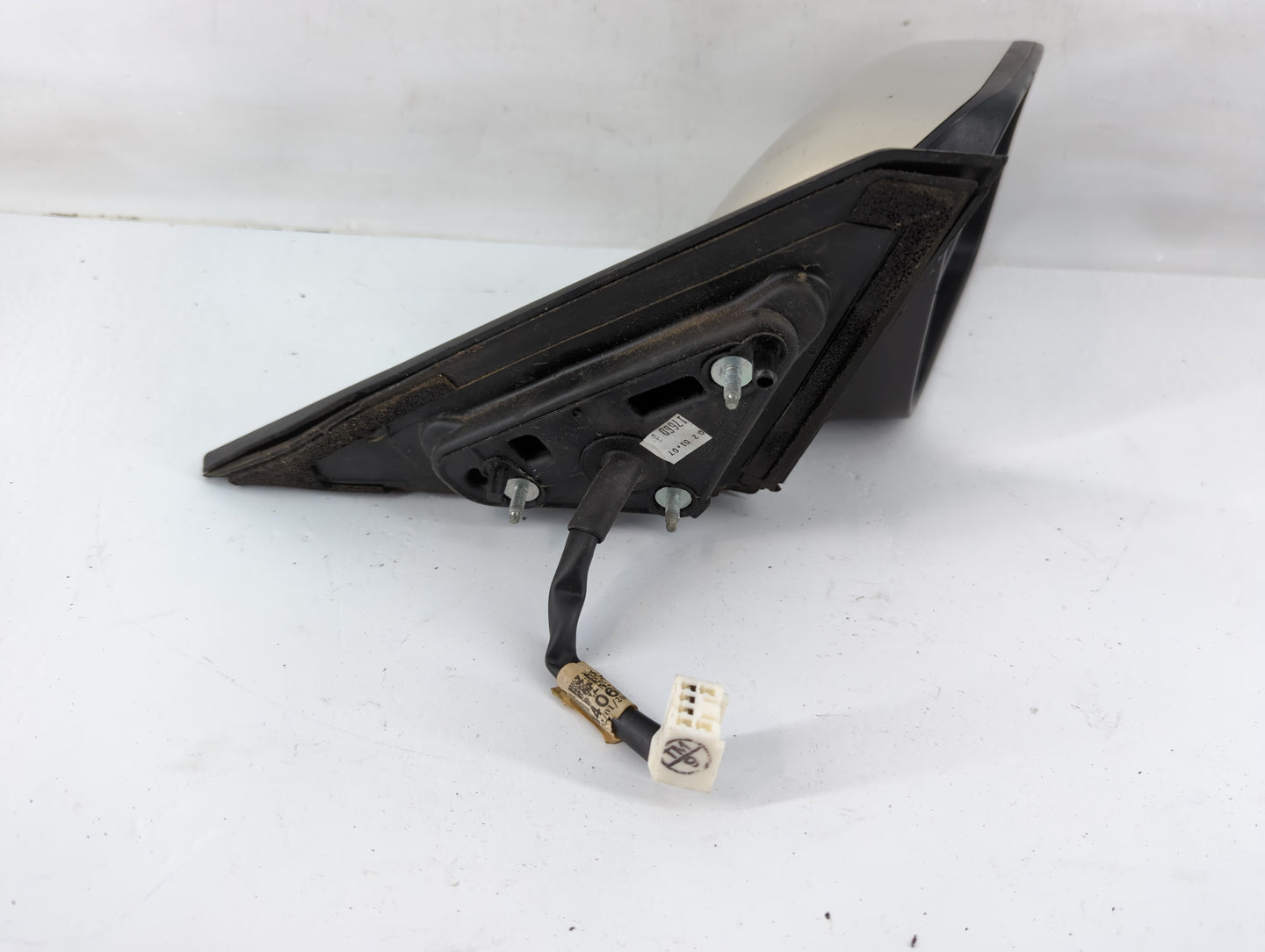 2007 Mazda 6 Passenger Right Side View Manual Door Mirror Beige - Oemusedautoparts1.com