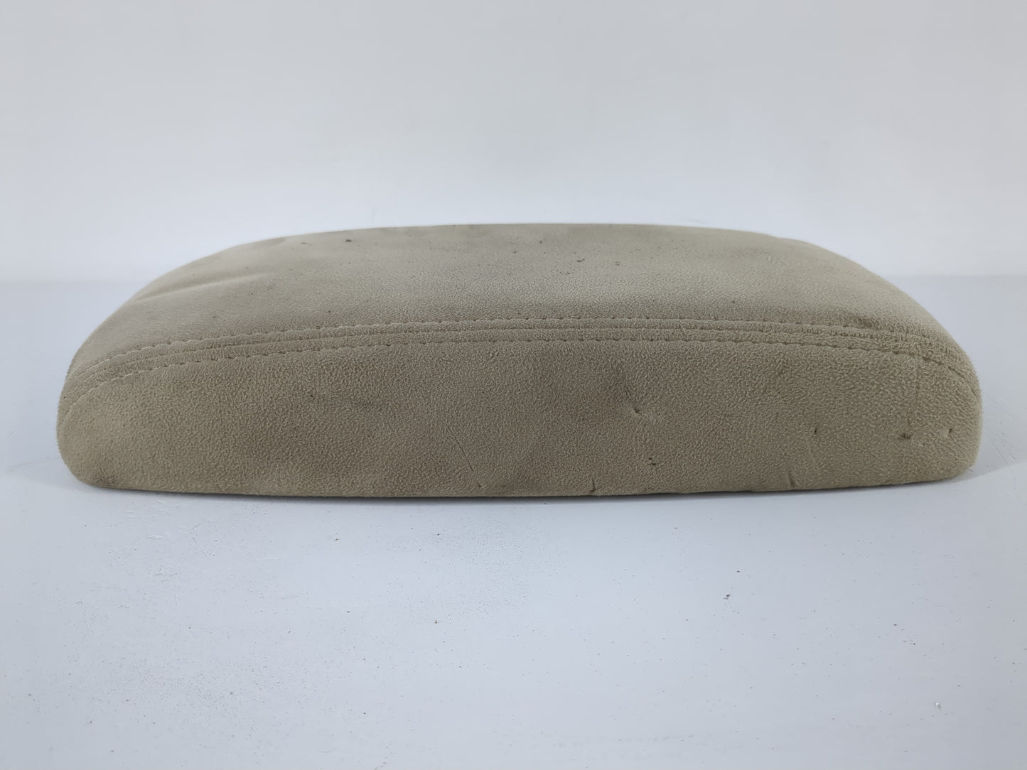 2007 Mazda 6 Center Console Armrest Cover Lid Fits OEM Used Auto Parts - Oemusedautoparts1.com