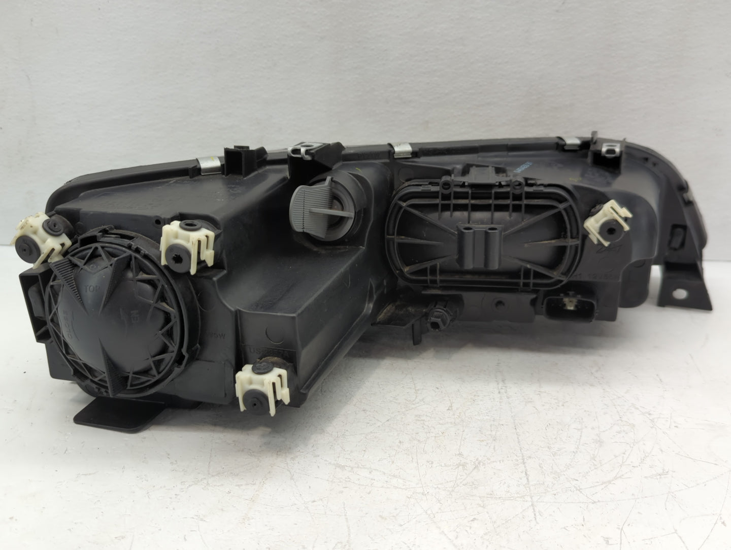 2007 Mazda 6 Driver Left Oem Head Light Headlight Lamp - Oemusedautoparts1.com