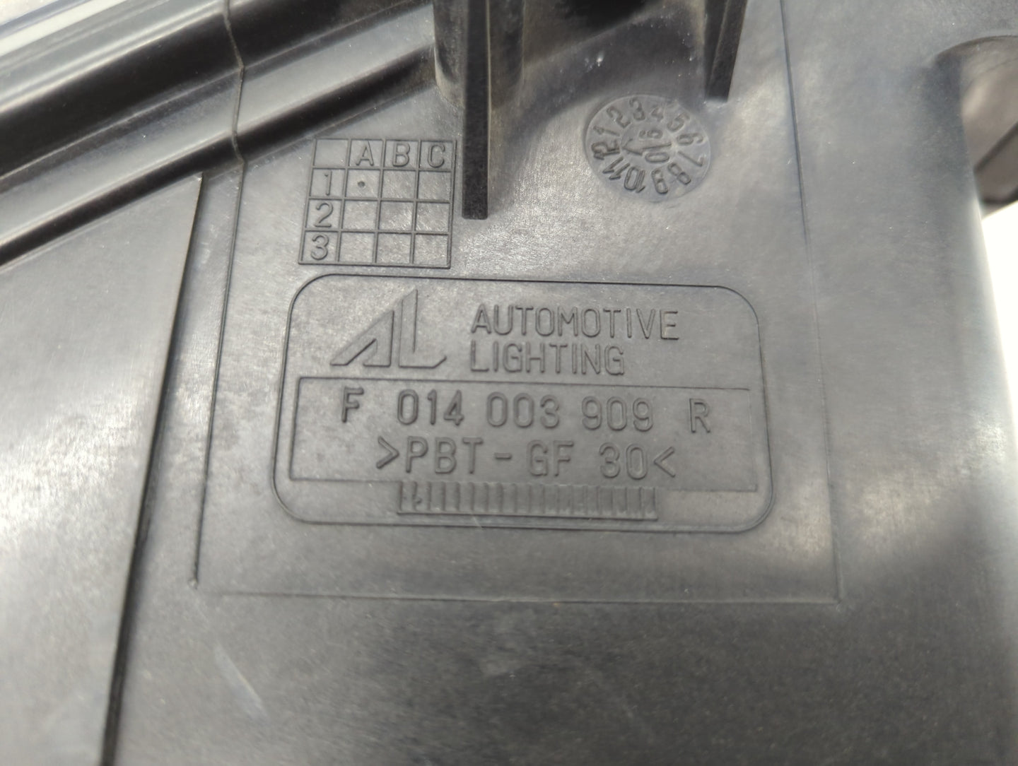 2007 Mazda 6 Passenger Right Oem Head Light Headlight Lamp - Oemusedautoparts1.com