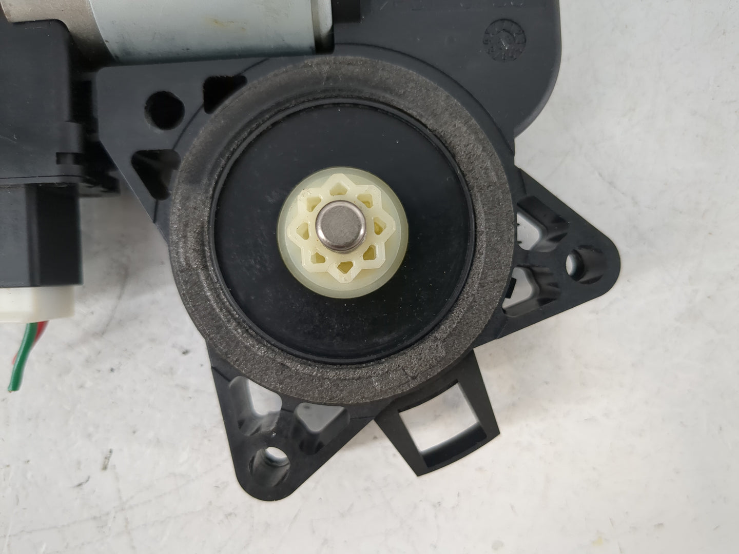 2007 Mazda 6 Driver Rear Left Power Window Motor - Oemusedautoparts1.com