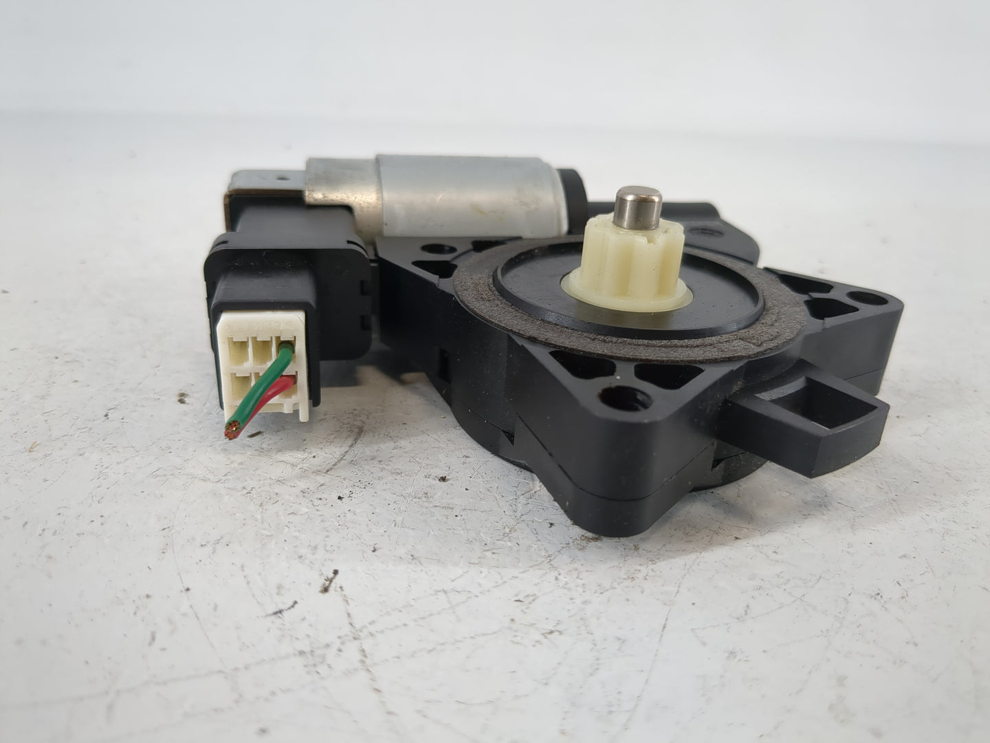 2007 Mazda 6 Driver Rear Left Power Window Motor - Oemusedautoparts1.com
