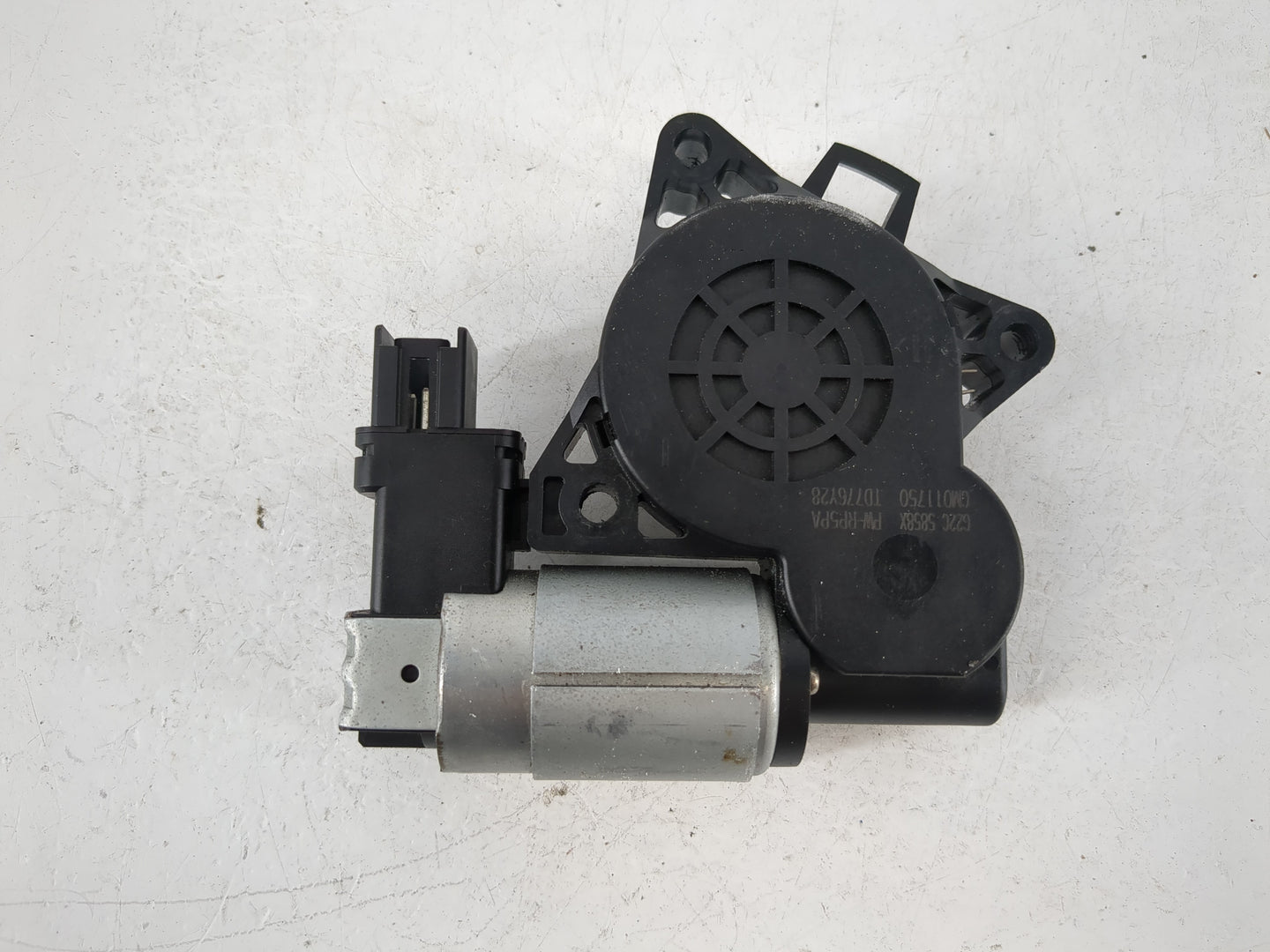 2006-2007 Mazda 6 Passenger Front Right Power Window Motor - Oemusedautoparts1.com