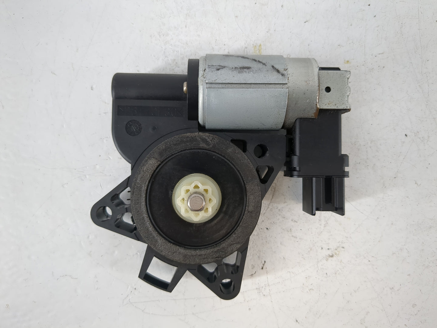 2007 Mazda 6 Passenger Rear Right Power Window Motor - Oemusedautoparts1.com