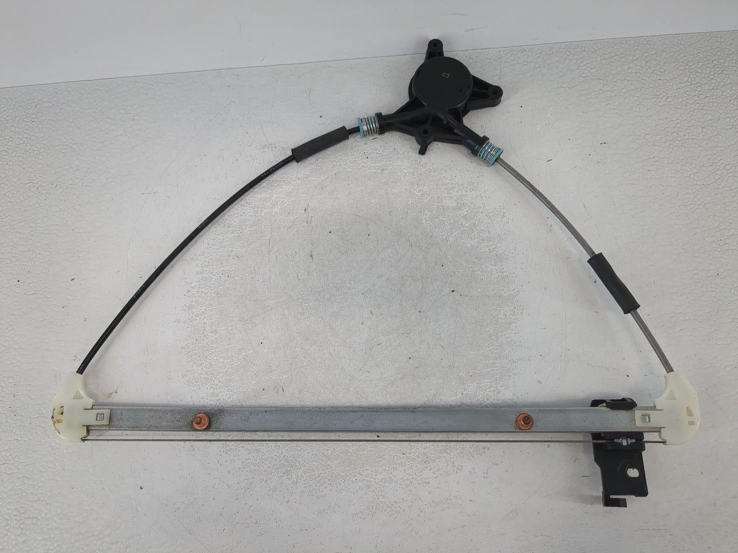 2003-2008 Mazda 6 Used Window Regulator Right Passenger Rear - Oemusedautoparts1.com