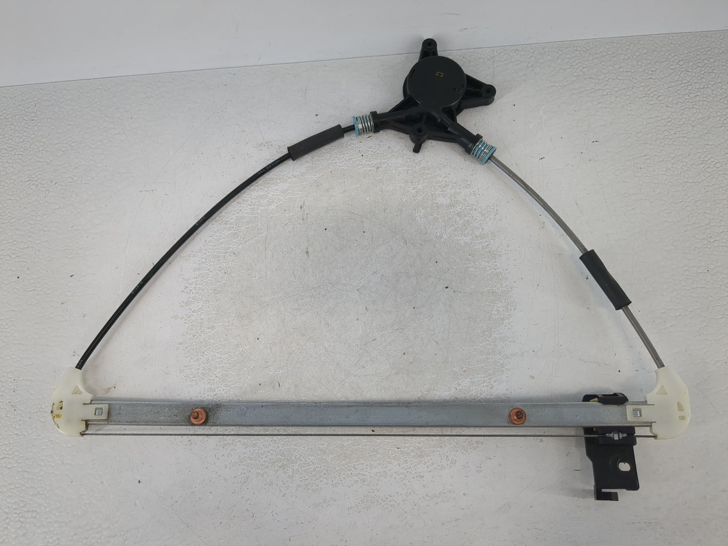 2003-2008 Mazda 6 Used Window Regulator Right Passenger Rear - Oemusedautoparts1.com