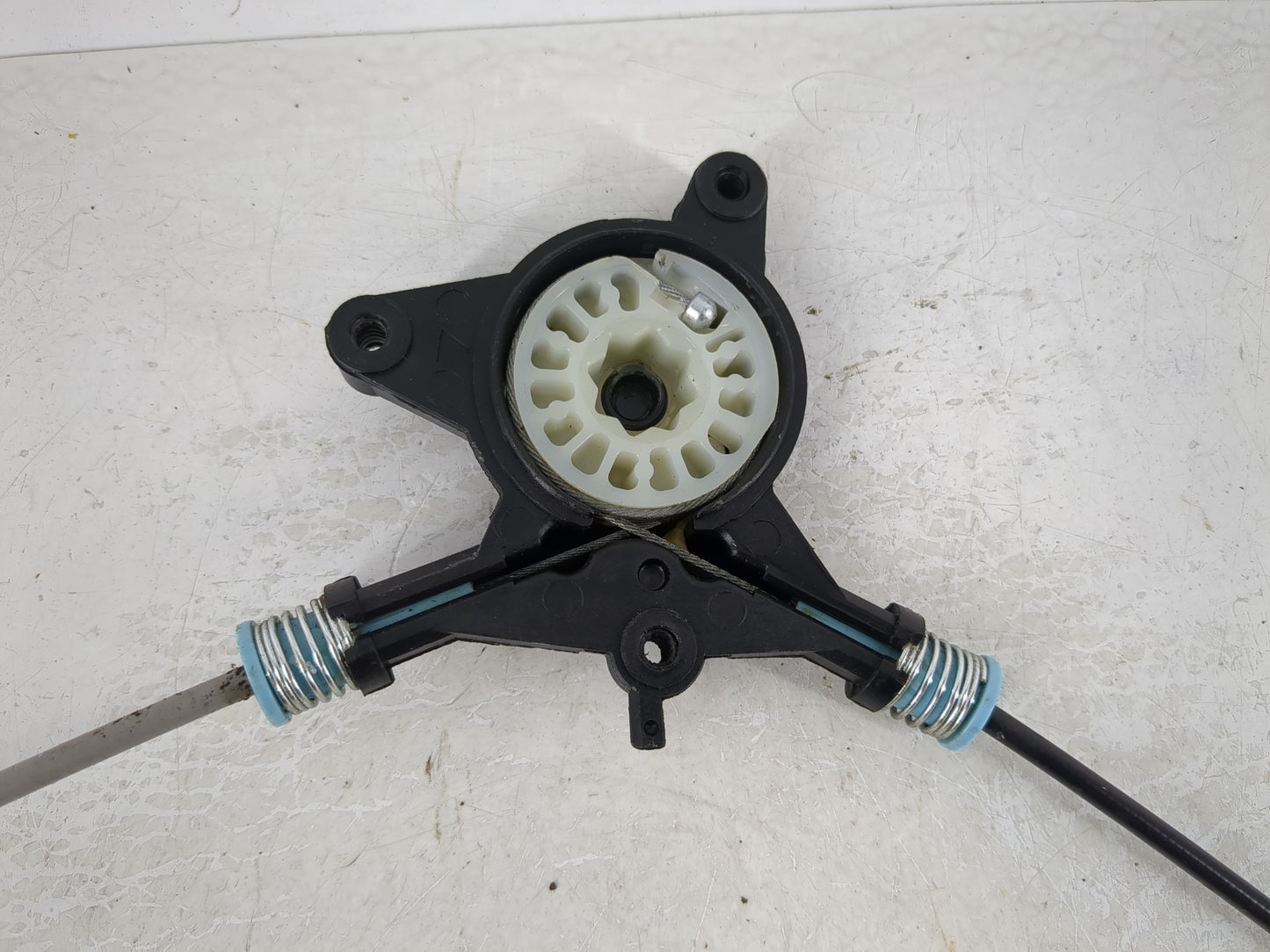 2007 Mazda 6 Driver Left Front Window Regulator - Oemusedautoparts1.com