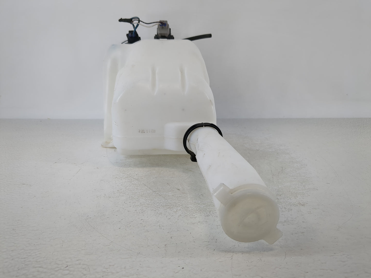 2007 Mazda 6 Windshield Washer Fluid Reservoir Bottle Oem - Oemusedautoparts1.com
