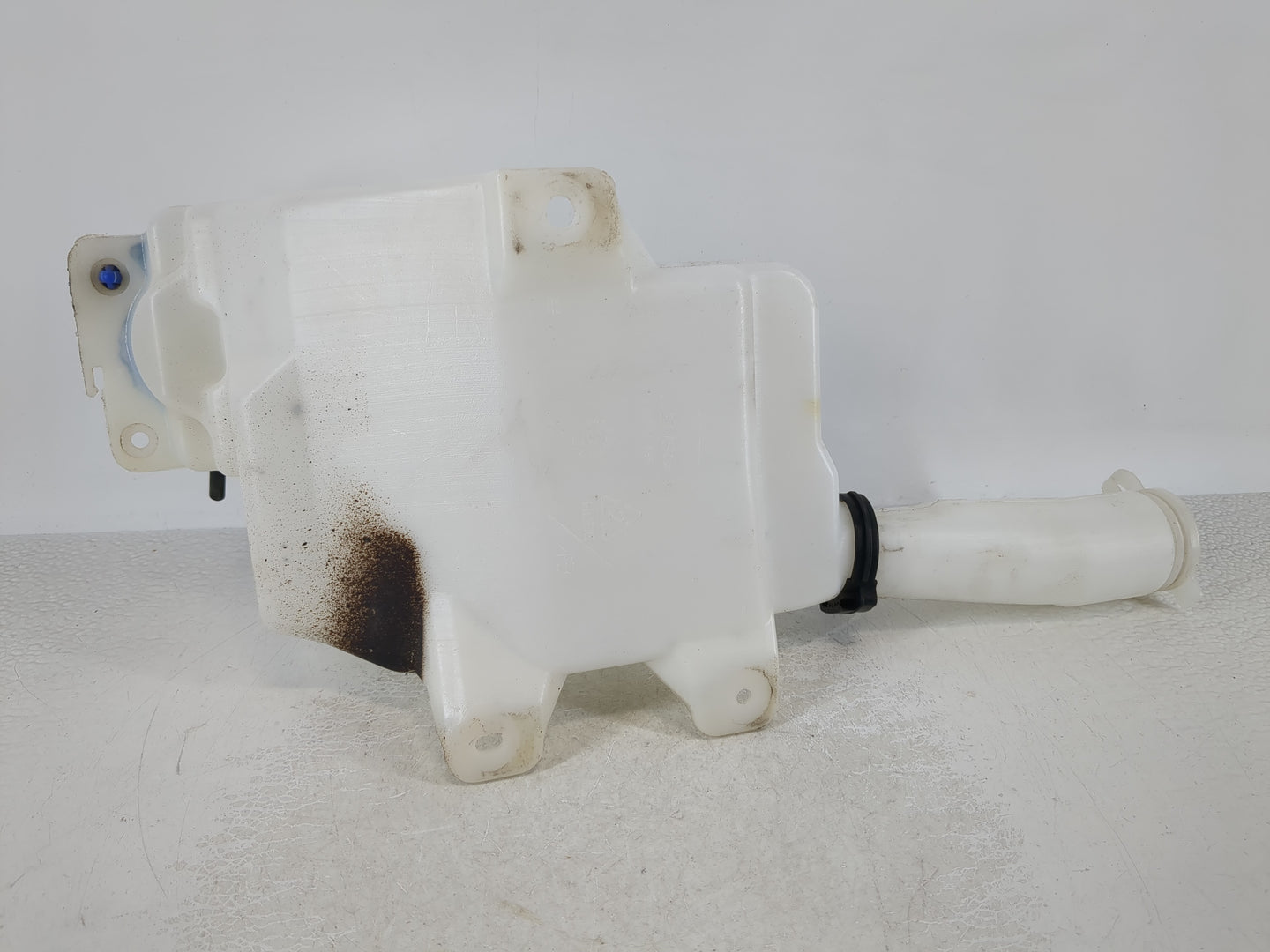 2007 Mazda 6 Windshield Washer Fluid Reservoir Bottle Oem - Oemusedautoparts1.com