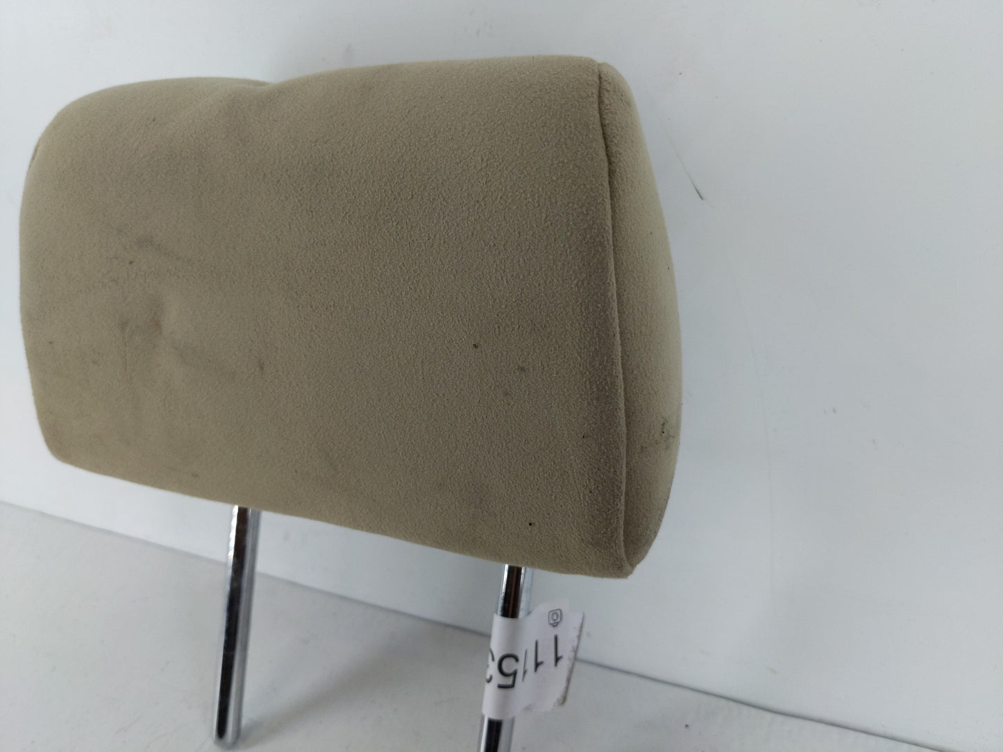 2006-2007 Mazda 6 Headrest Head Rest Rear Center Seat Fits Fits 2006 2007 OEM Used Auto Parts - Oemusedautoparts1.com