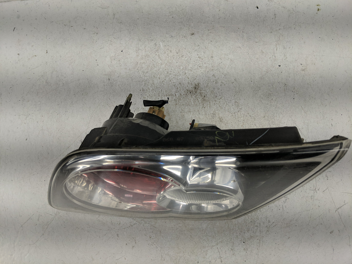 2006-2007 Mazda 6 Tail Light Assembly Passenger Right OEM Fits Fits 2006 2007 OEM Used Auto Parts - Oemusedautoparts1.com