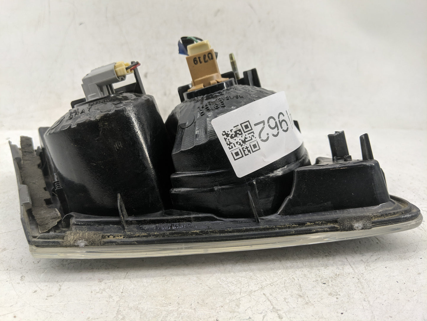 2006-2007 Mazda 6 Tail Light Assembly Passenger Right OEM Fits Fits 2006 2007 OEM Used Auto Parts - Oemusedautoparts1.com