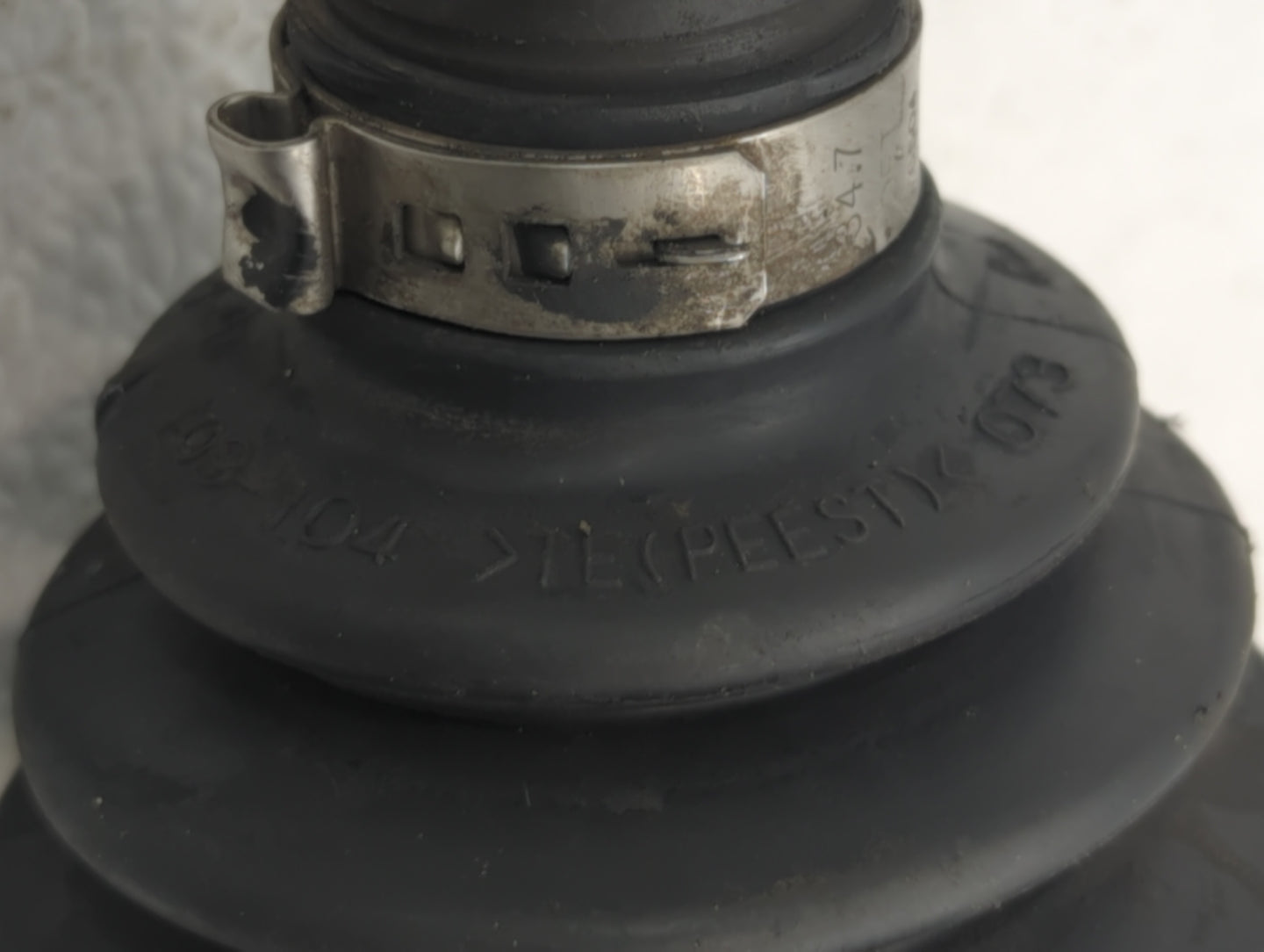 2007 Mazda 6 Axle Shaft Front Driver Cv C/v - Oemusedautoparts1.com