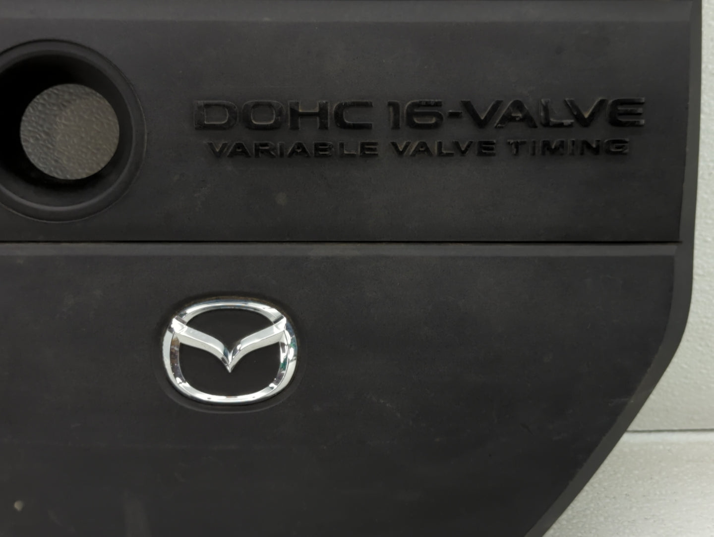 2007 Mazda 6 Engine Cover - Oemusedautoparts1.com