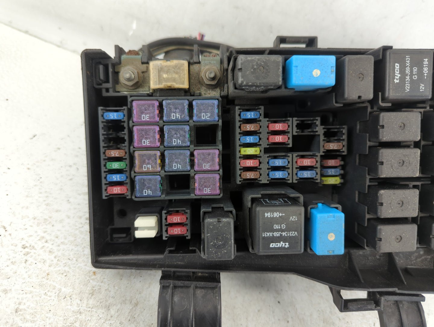 2006-2008 Mazda 6 Fusebox Fuse Box Panel Relay Module P/N:GR6A-66760 Fits Fits 2006 2007 2008 OEM Used Auto Parts - Oemuseda