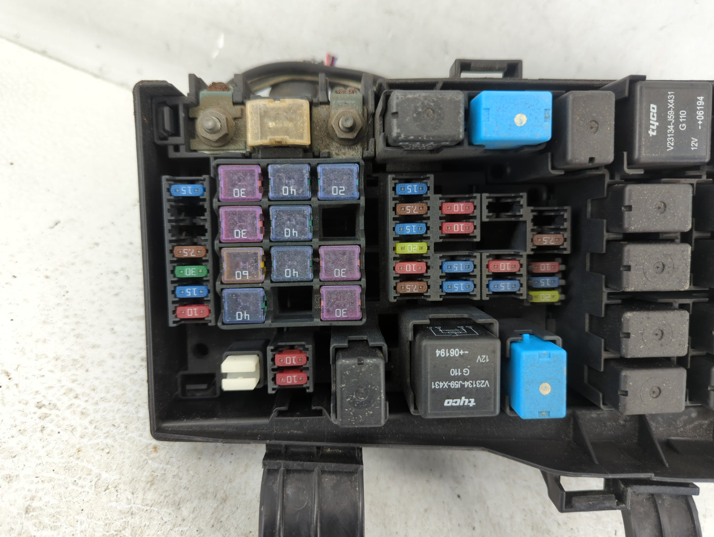 2006-2008 Mazda 6 Fusebox Fuse Box Panel Relay Module P/N:GR6A-66760 Fits Fits 2006 2007 2008 OEM Used Auto Parts - Oemuseda