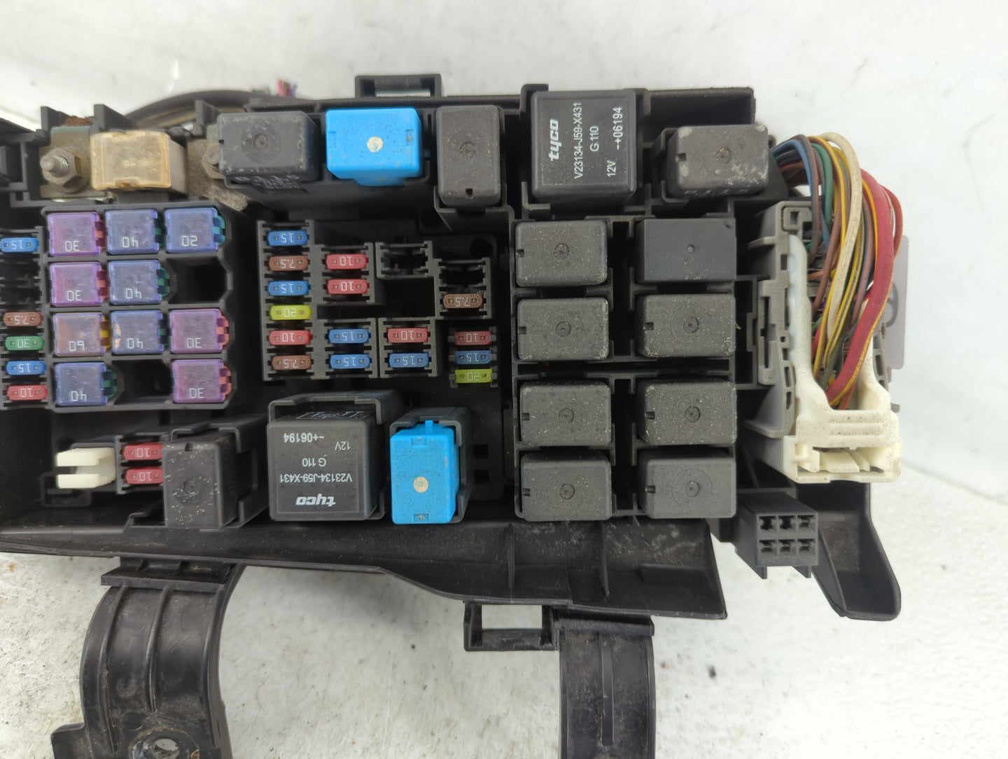2006-2008 Mazda 6 Fusebox Fuse Box Panel Relay Module P/N:GR6A-66760 Fits Fits 2006 2007 2008 OEM Used Auto Parts - Oemuseda
