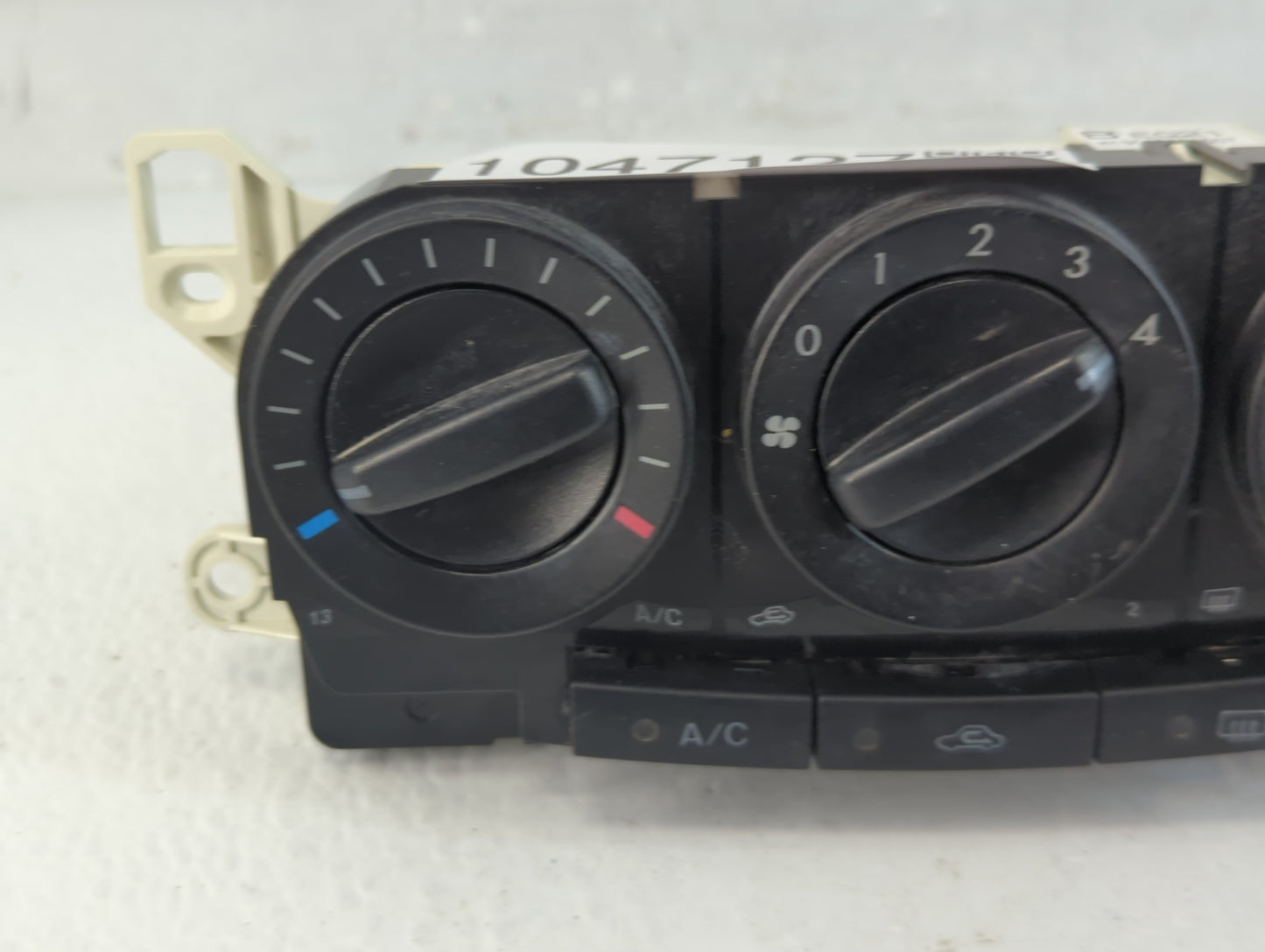 2007-2009 Mazda Cx-7 Climate Control Module Temperature AC/Heater Replacement P/N:M1900EG21G07 Fits Fits 2007 2008 2009 OEM 